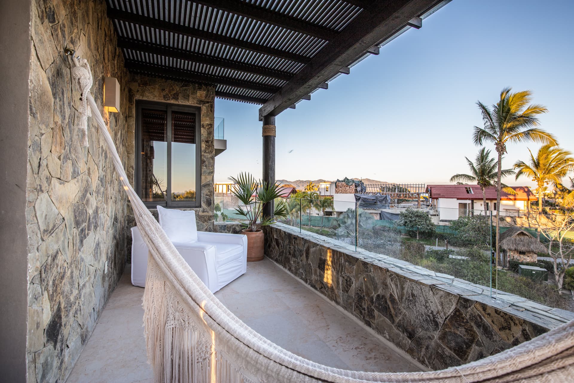 Tau Residences #412 - Image 3