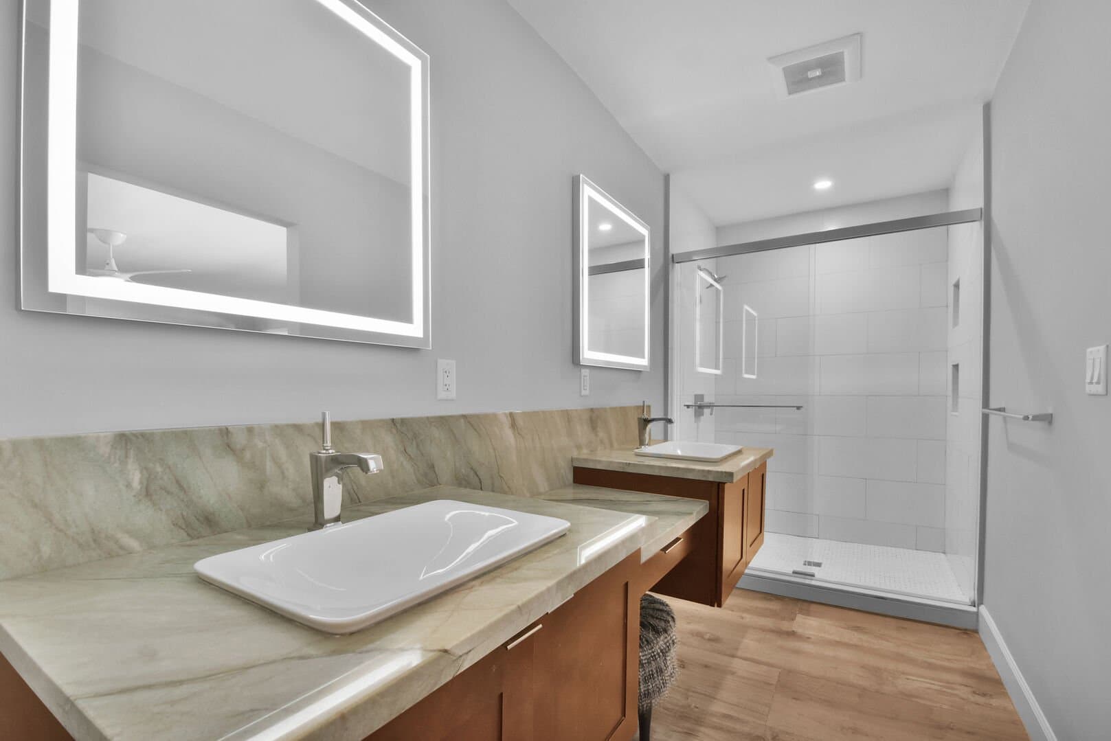 Knoll Ridge House - Image 19