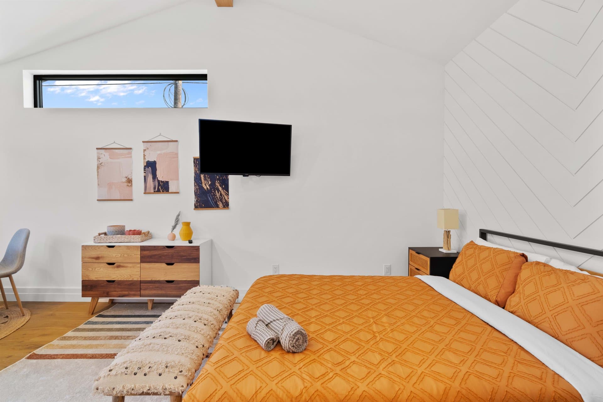 Lake Street - Image 21