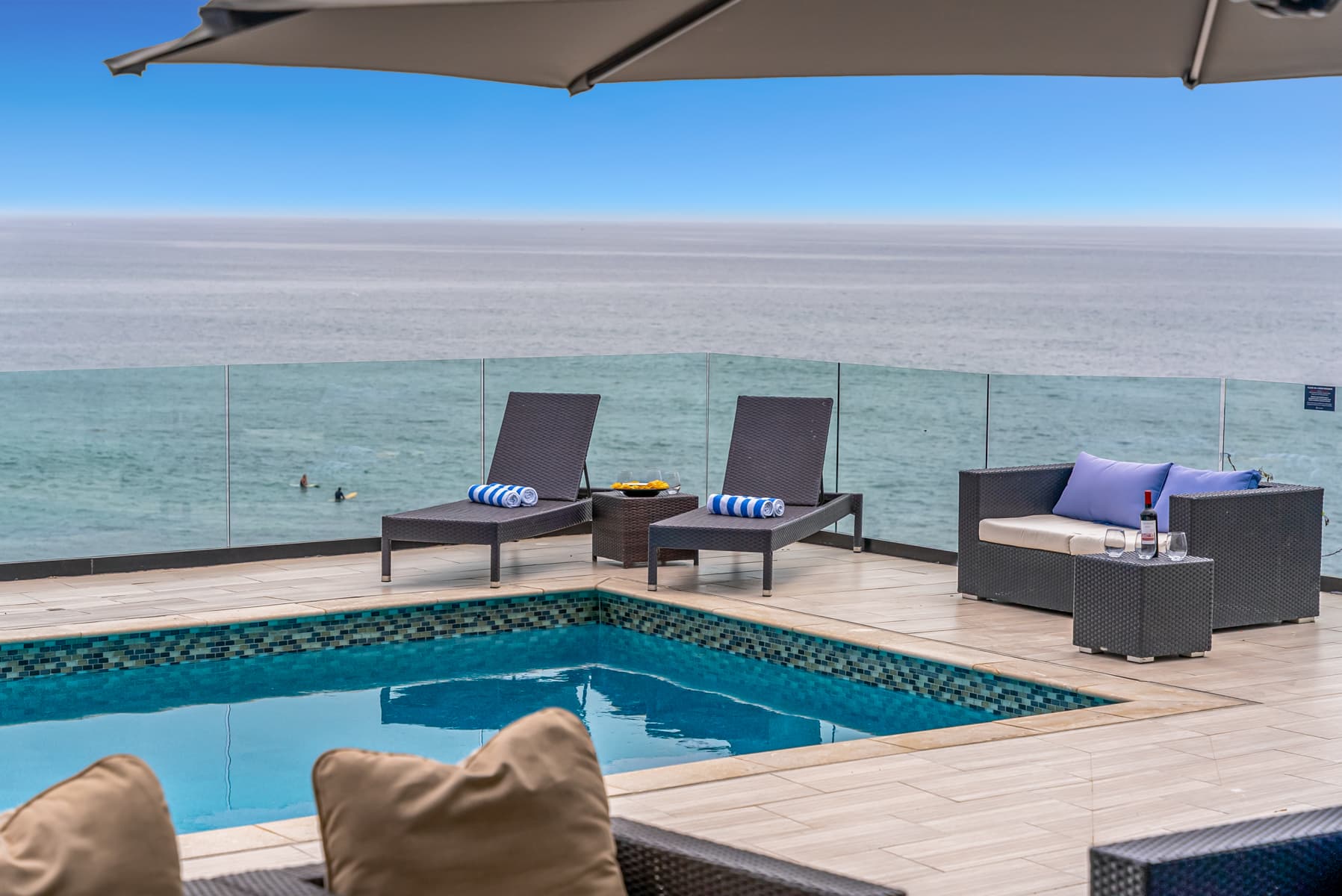 Ocean Front Escape - Image 11