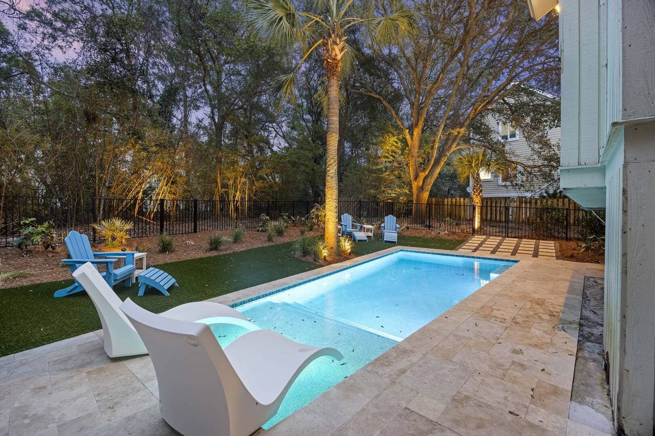 Livin' on a Dune - Image 36