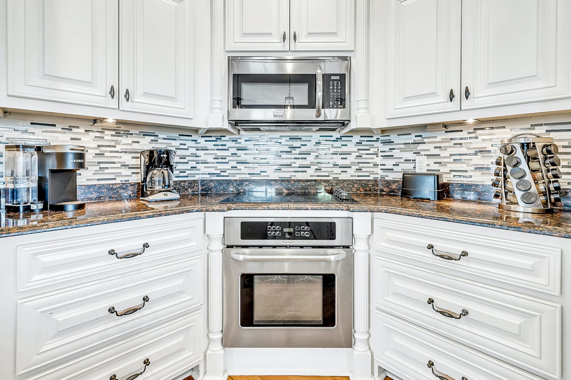 Bahama Breeze House - Image 11