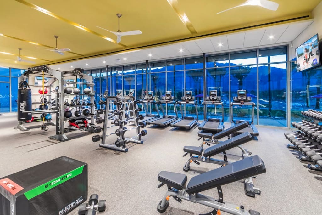 Majestic Mountain View - Image 33