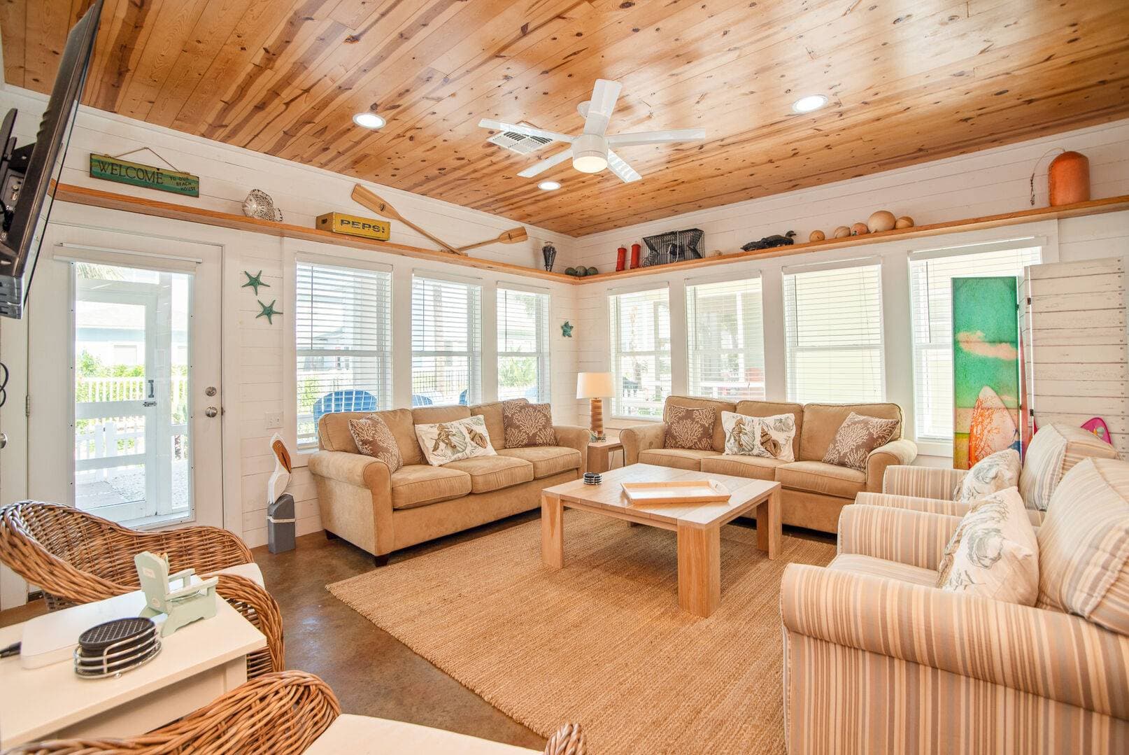 Bach Porch - Image 4