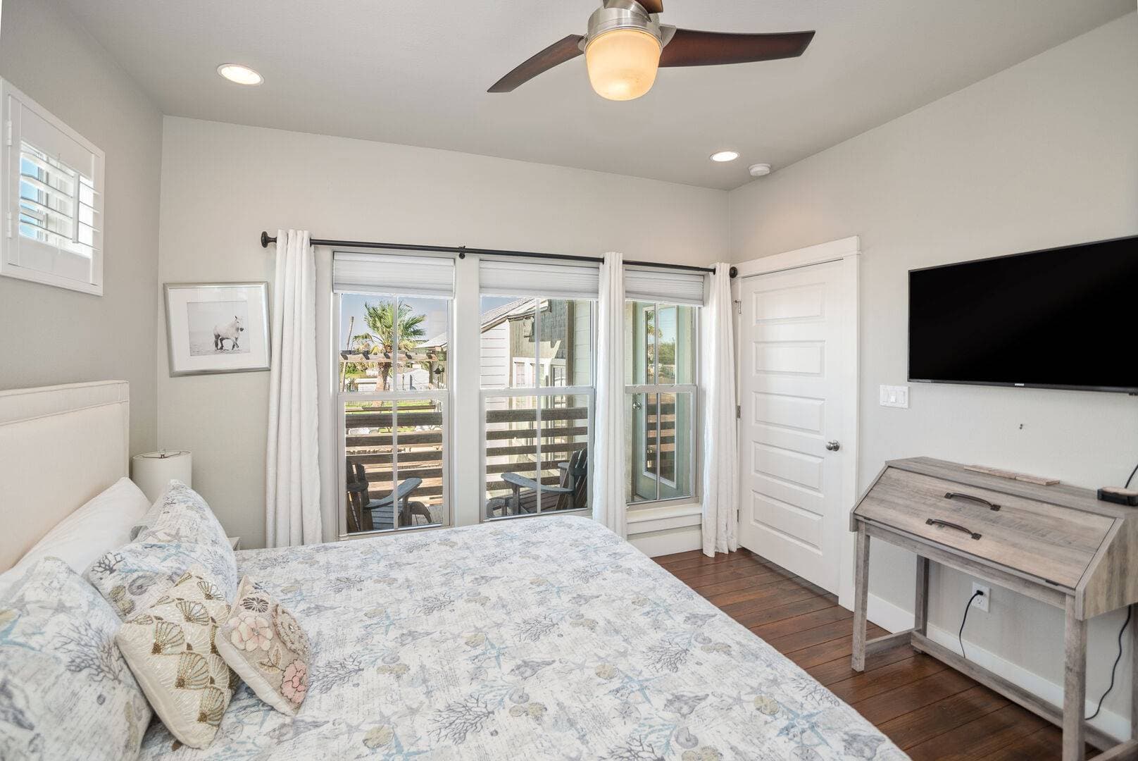 Oyster Sands Escape - Image 16