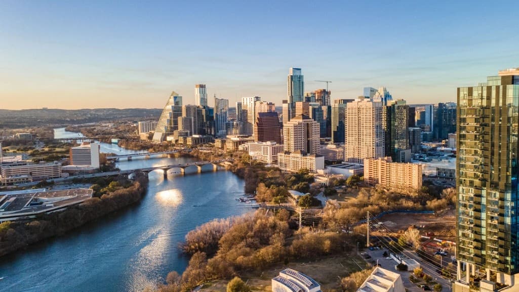 Carousel Residence - Image 12