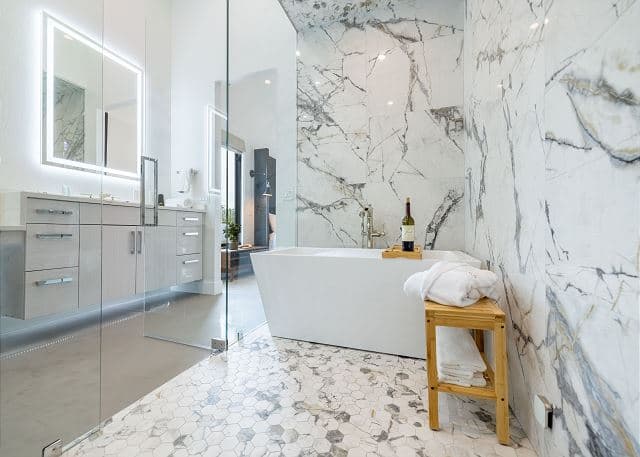 Estate on the River - Image 32