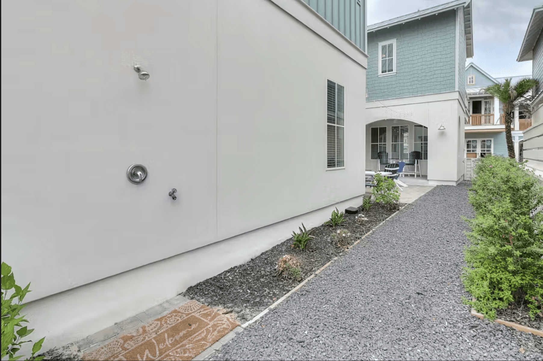 Coastal Happy Ours - Image 42