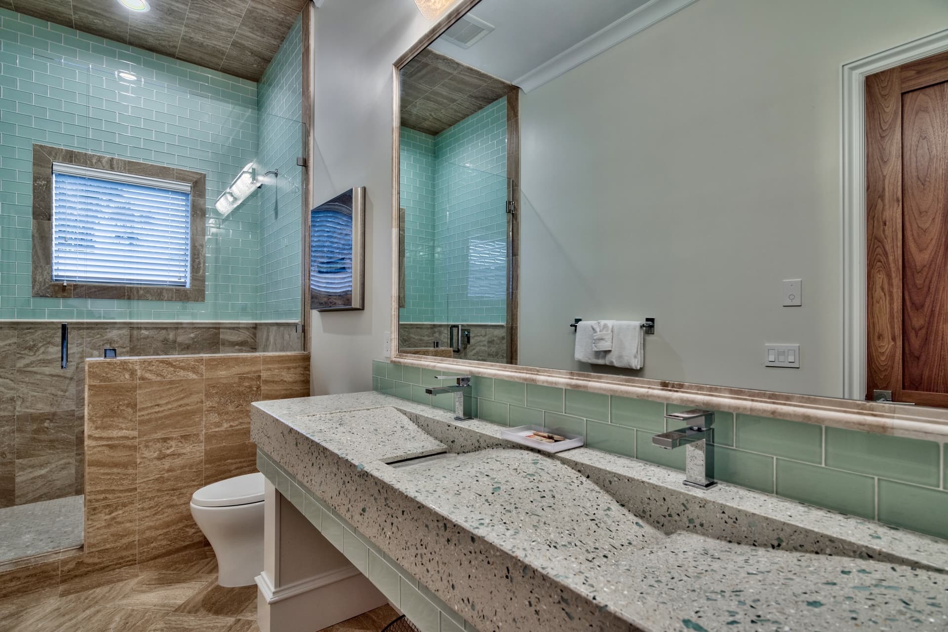 Soggy Dollar - Image 19