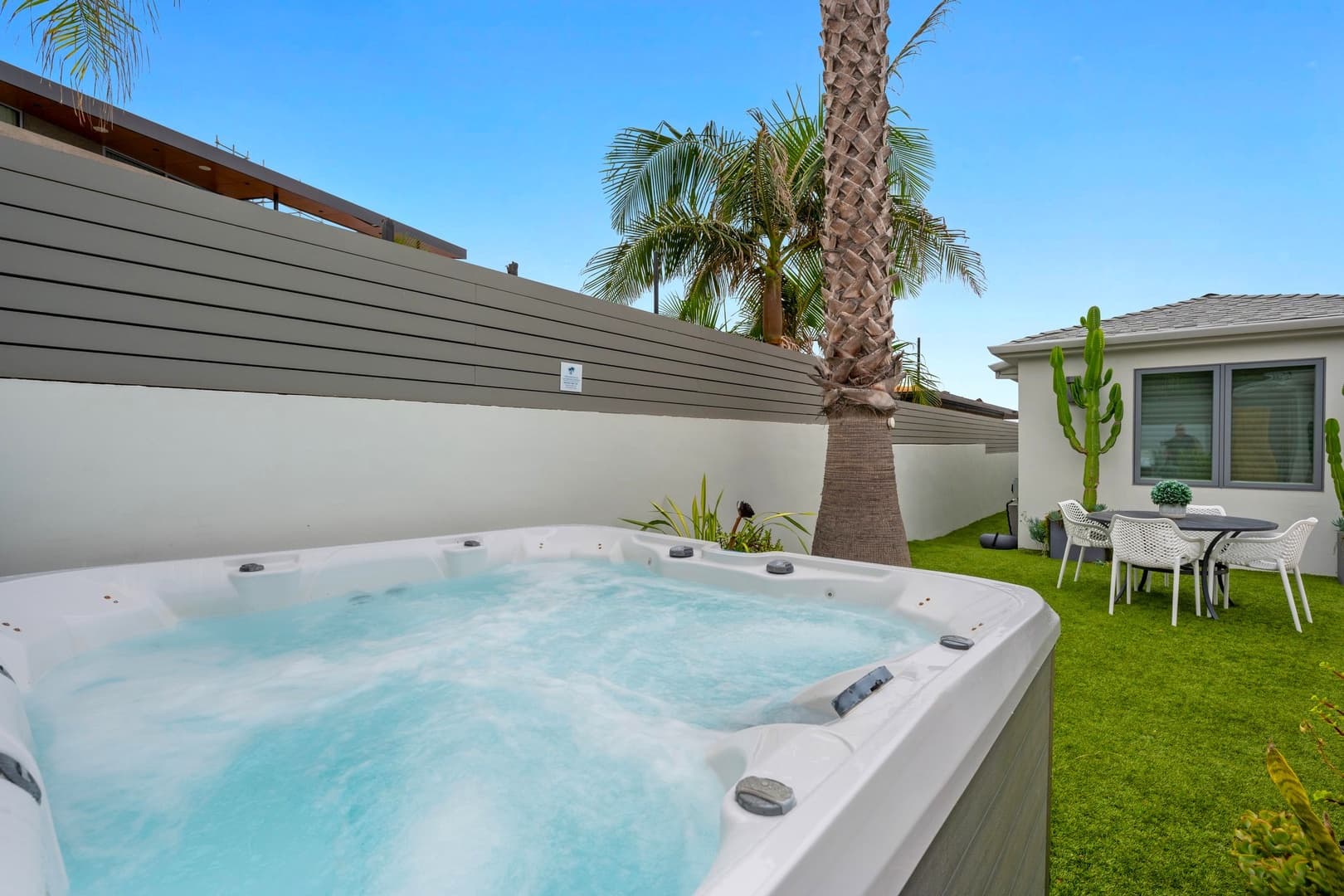 Dolphin Home - Image 5