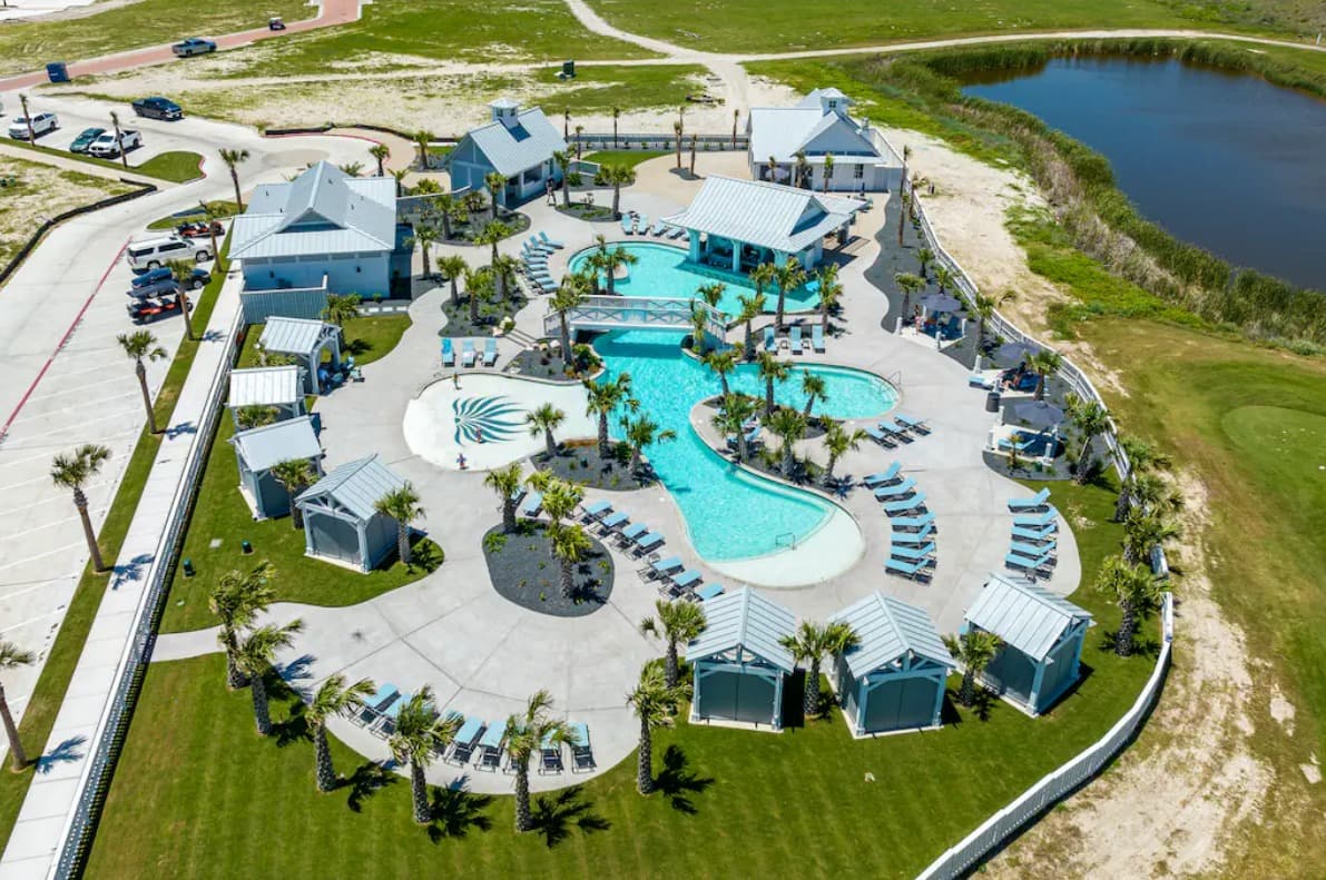 Coastal Charm House - Image 25