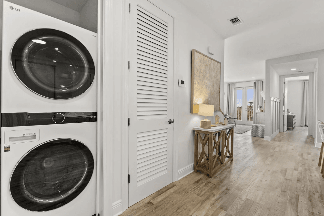 Sea La Vie - Image 36