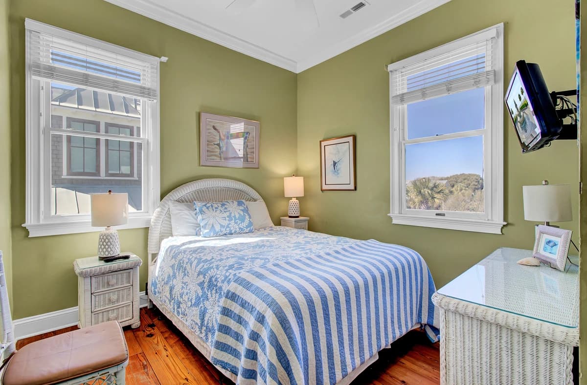 Ocean Outlook #502 - Image 24