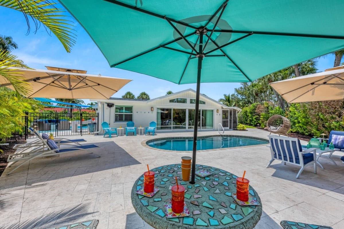 Beach Palm House - Image 50