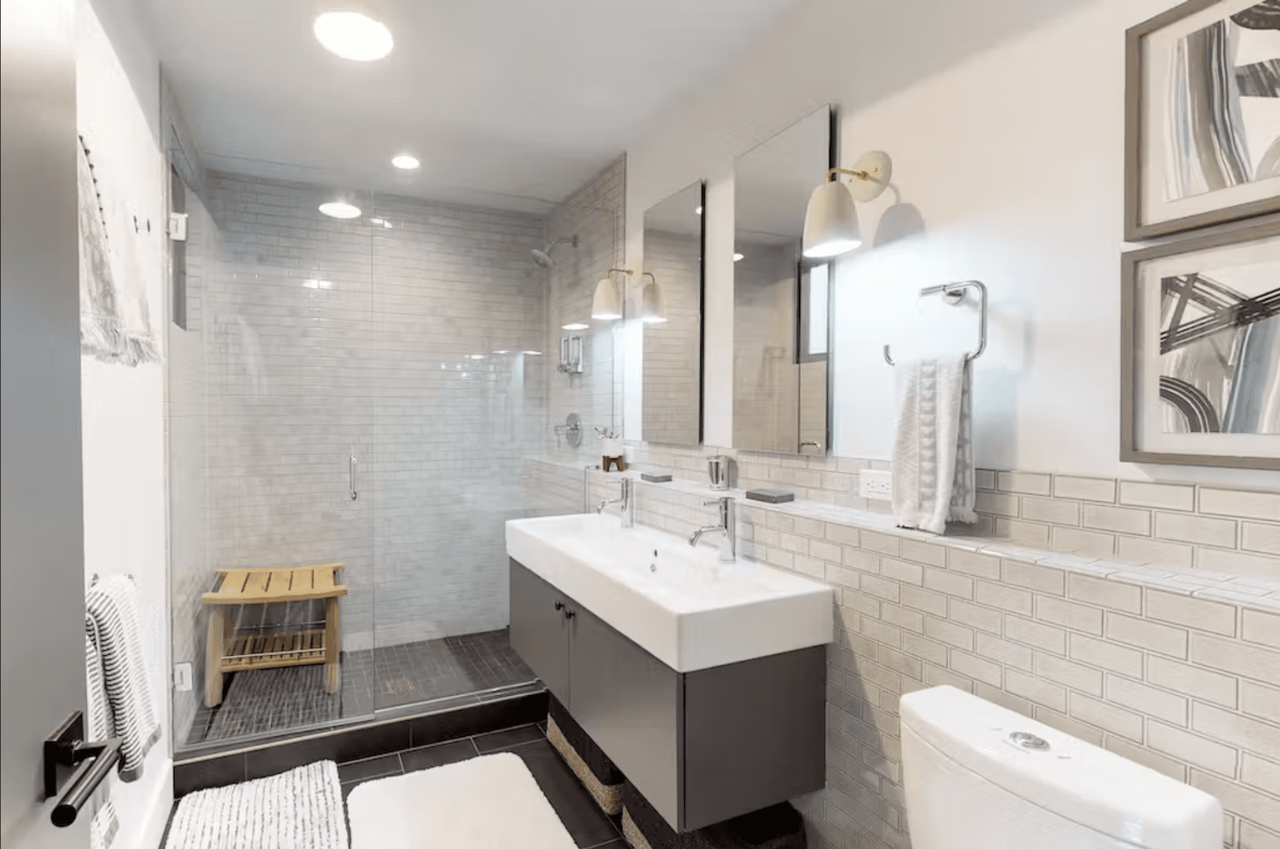 Lake Cabin - Image 25