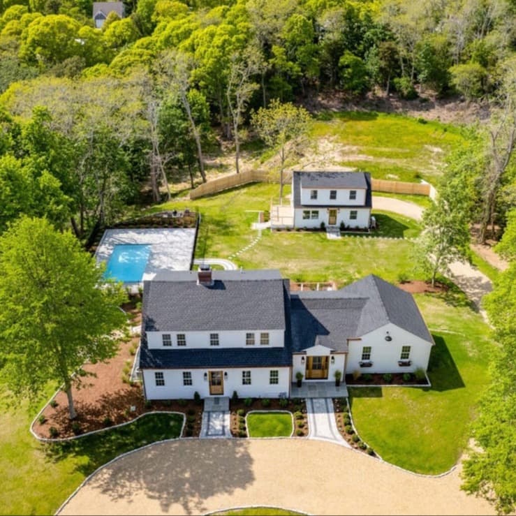 Tonset Manor - Image 1