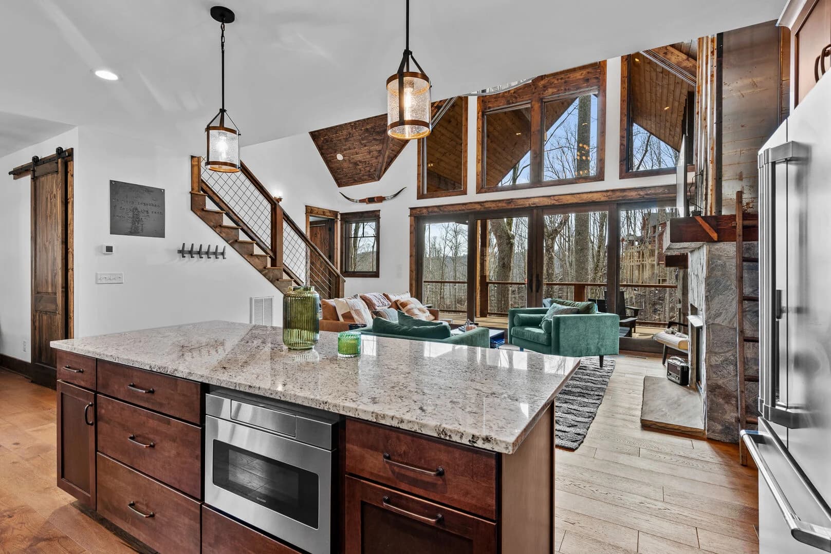 Llama Creek Cabin at Eagles Nest - Image 8