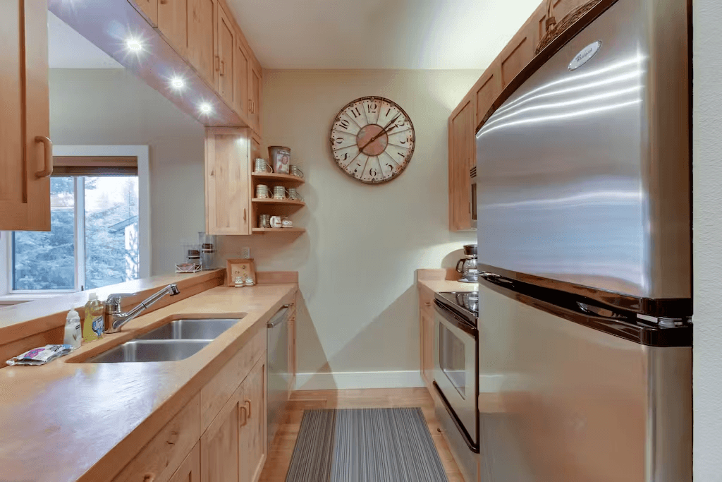 Wildflower Luxury - Image 10