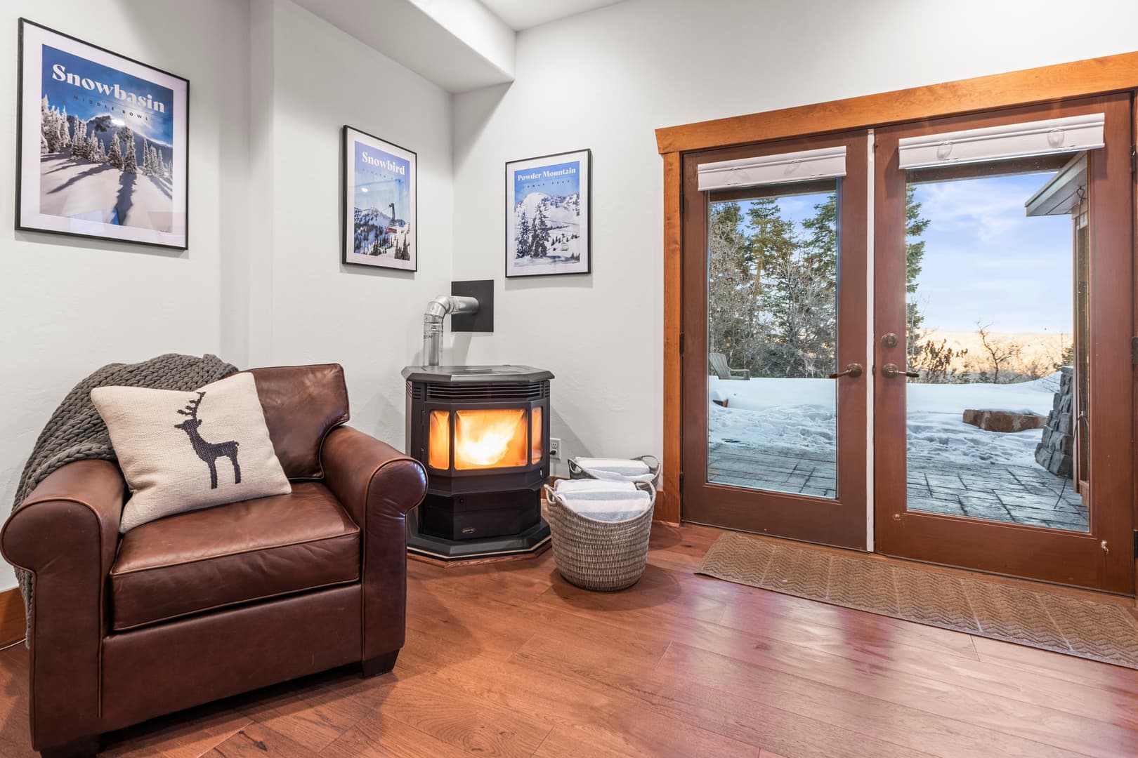 Unforgotten Utopia - Image 13