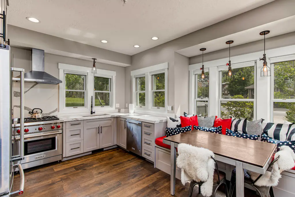 Alpine Retreat Home - Image 2