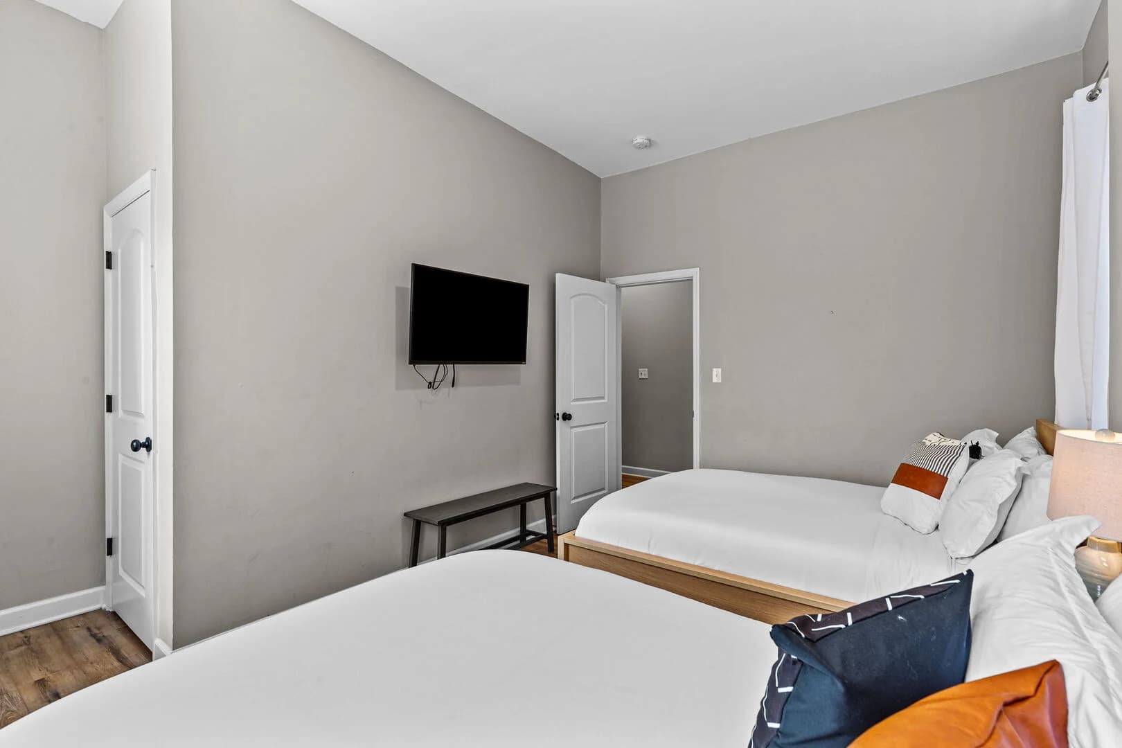 Designer Townhome - Image 13