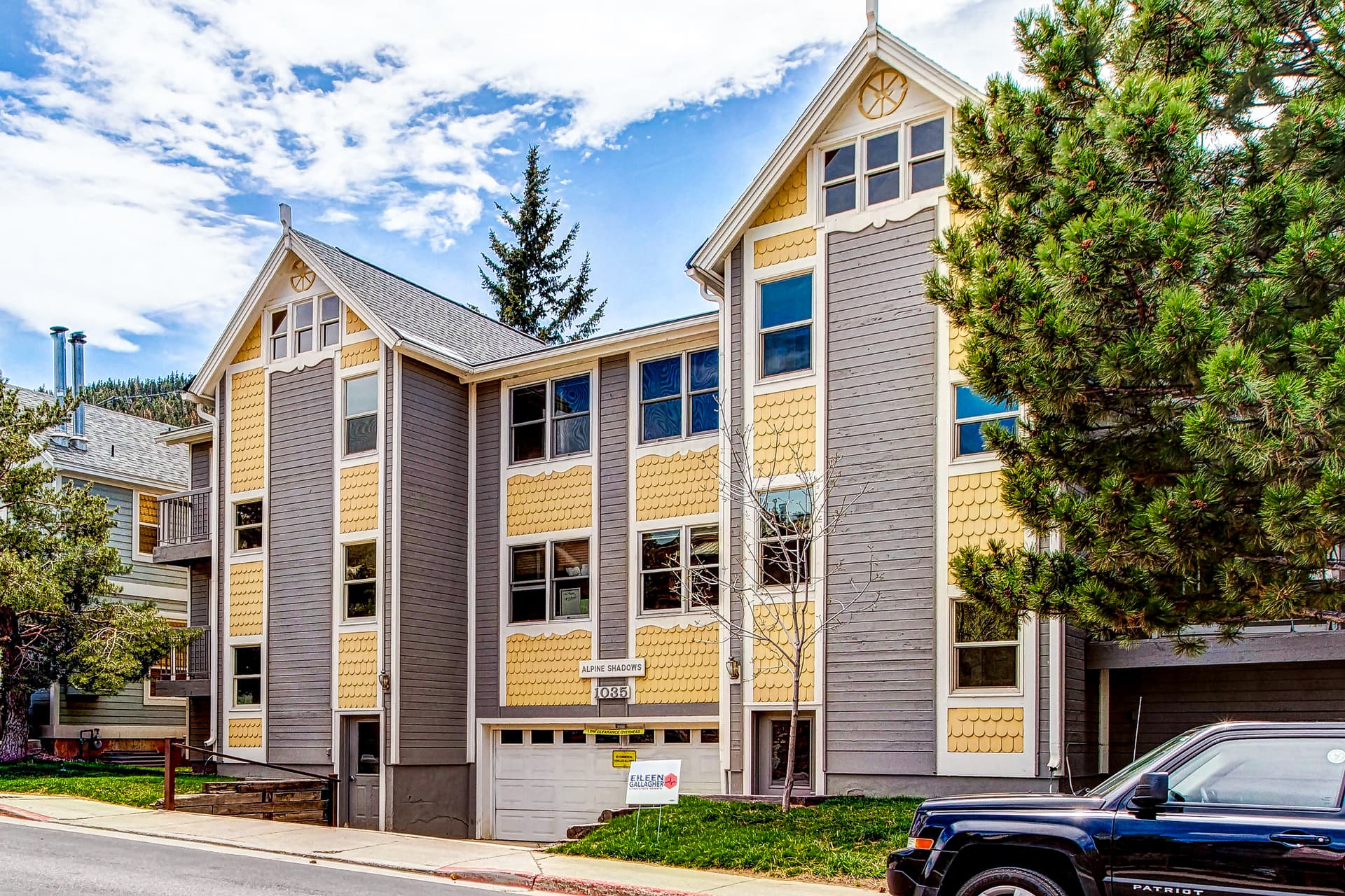 Alpine Shadows Home - Image 2