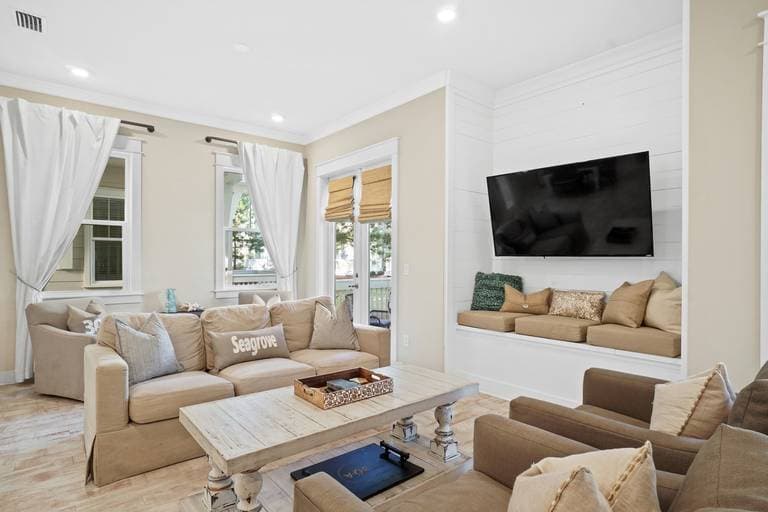 York Escape - Image 2