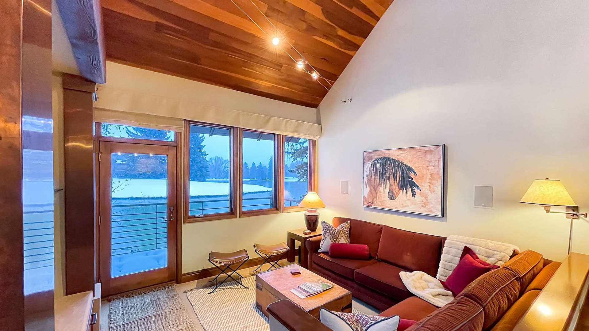 Whispering Waters Chalet - Image 22