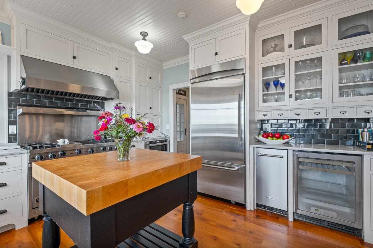 Goettelman's Lake House - Image 15