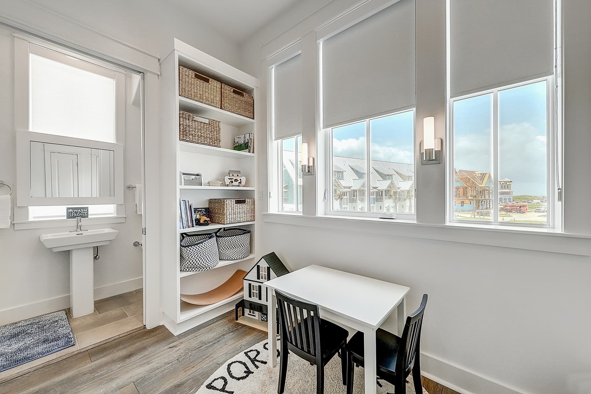 At Ease Home - Image 18