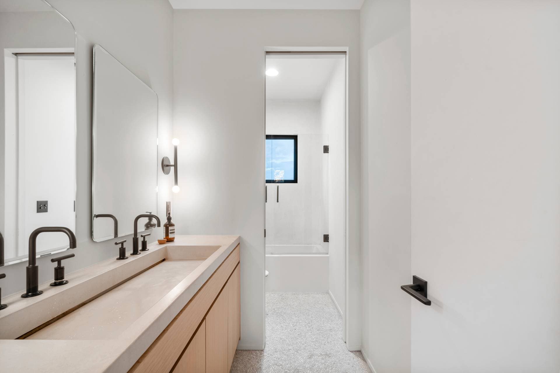 Hilltop Hideaway - Image 21