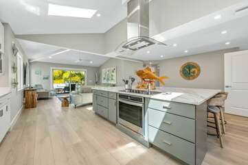 Gulf Shore Retreat - Image 7