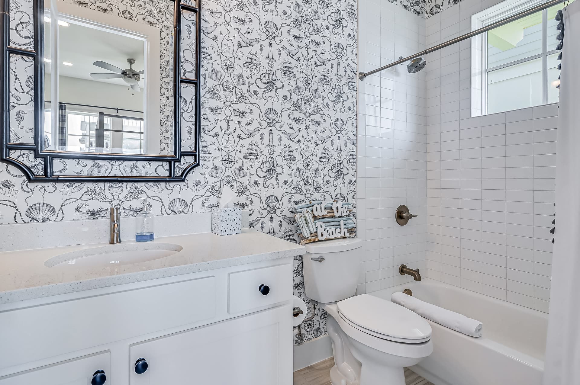 Sunset House - Image 24