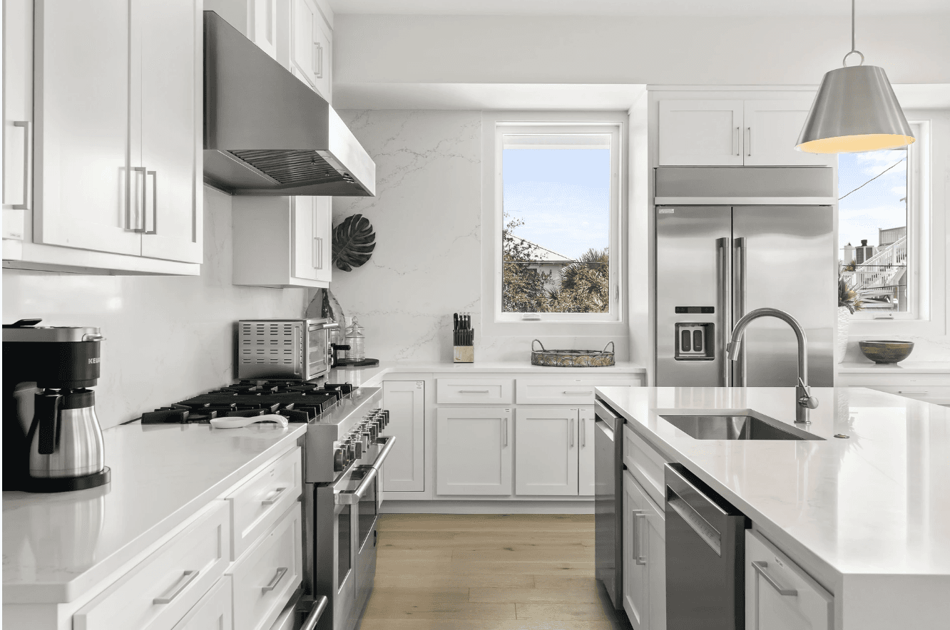 All Decked Out Seagrove - Image 10