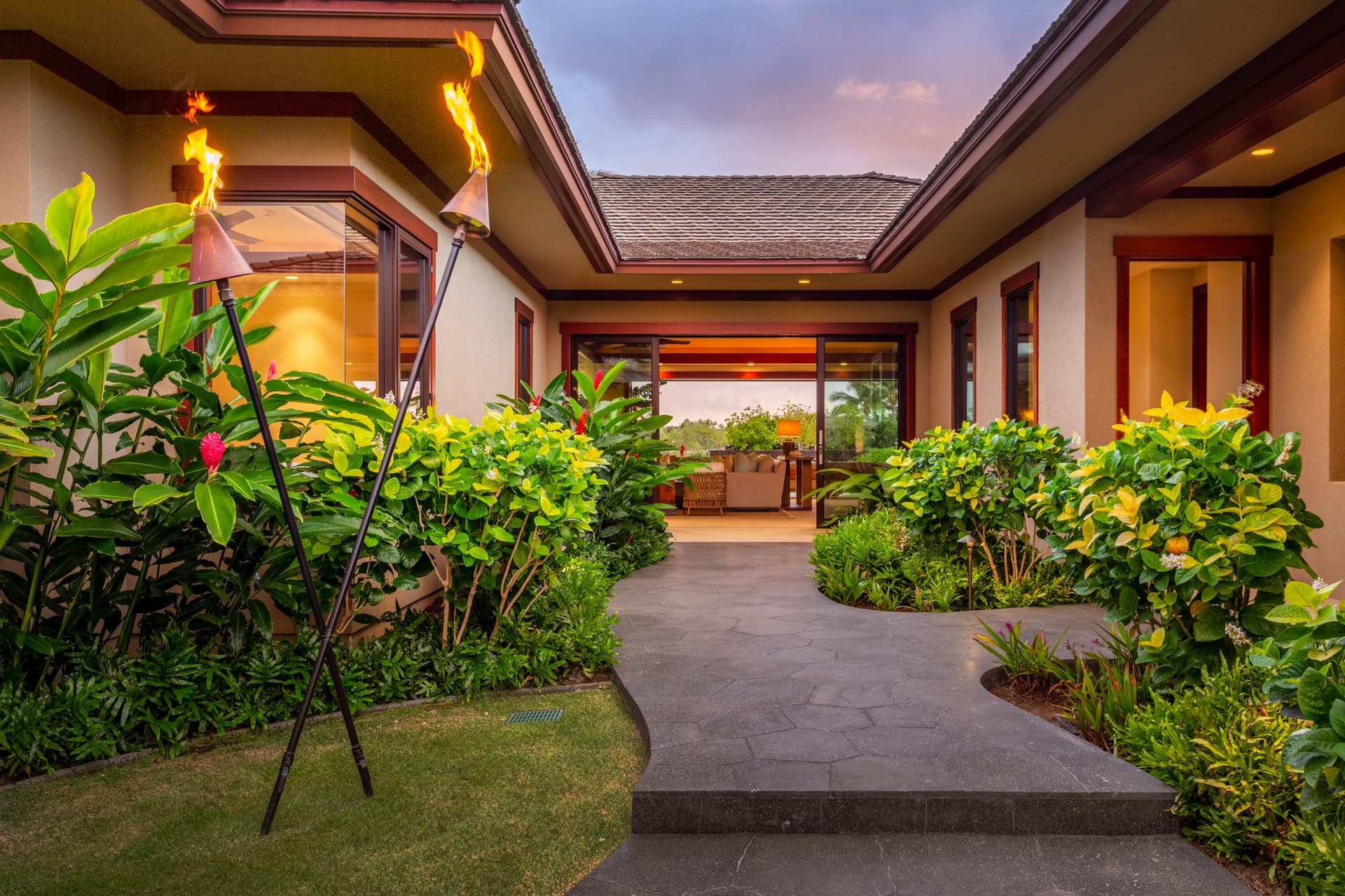 Kulanakauhale 11 - Image 14