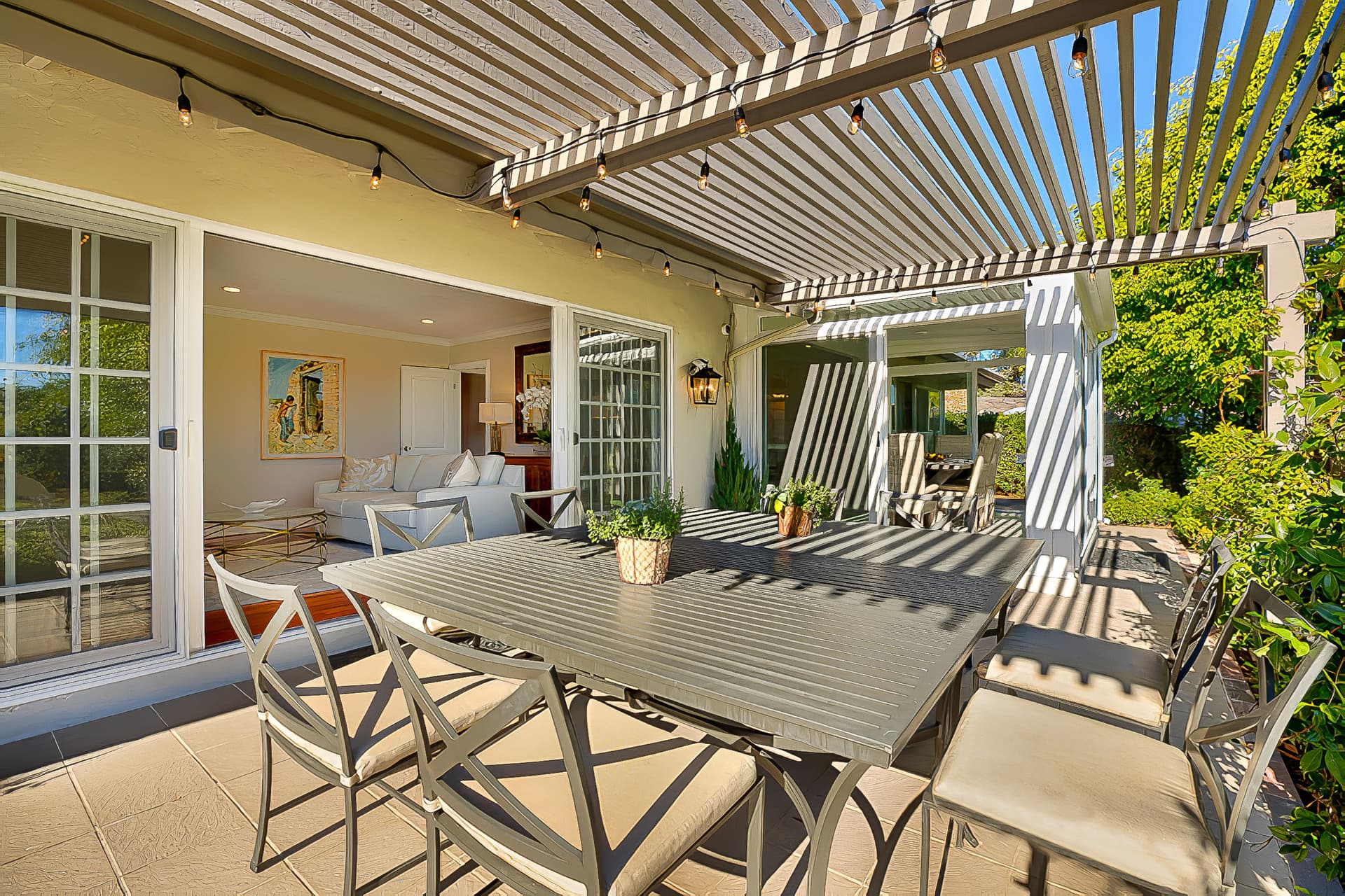 Scenic Retreat House - Image 32