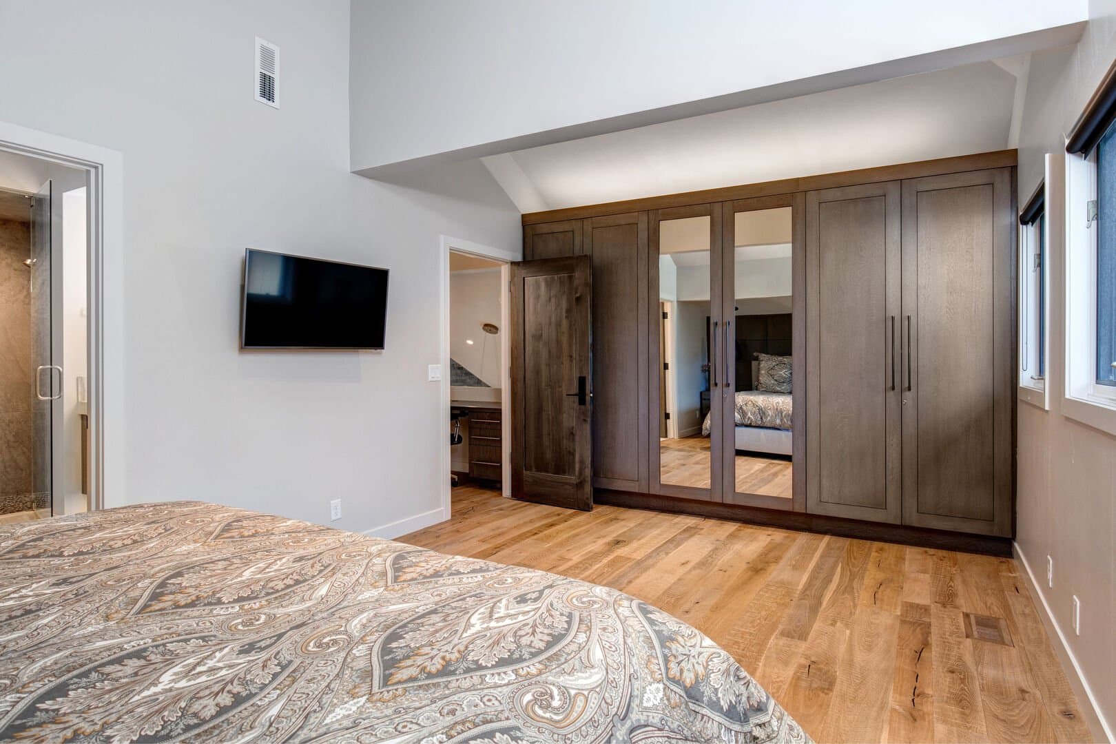 Little Belle Residence #5 - Image 27