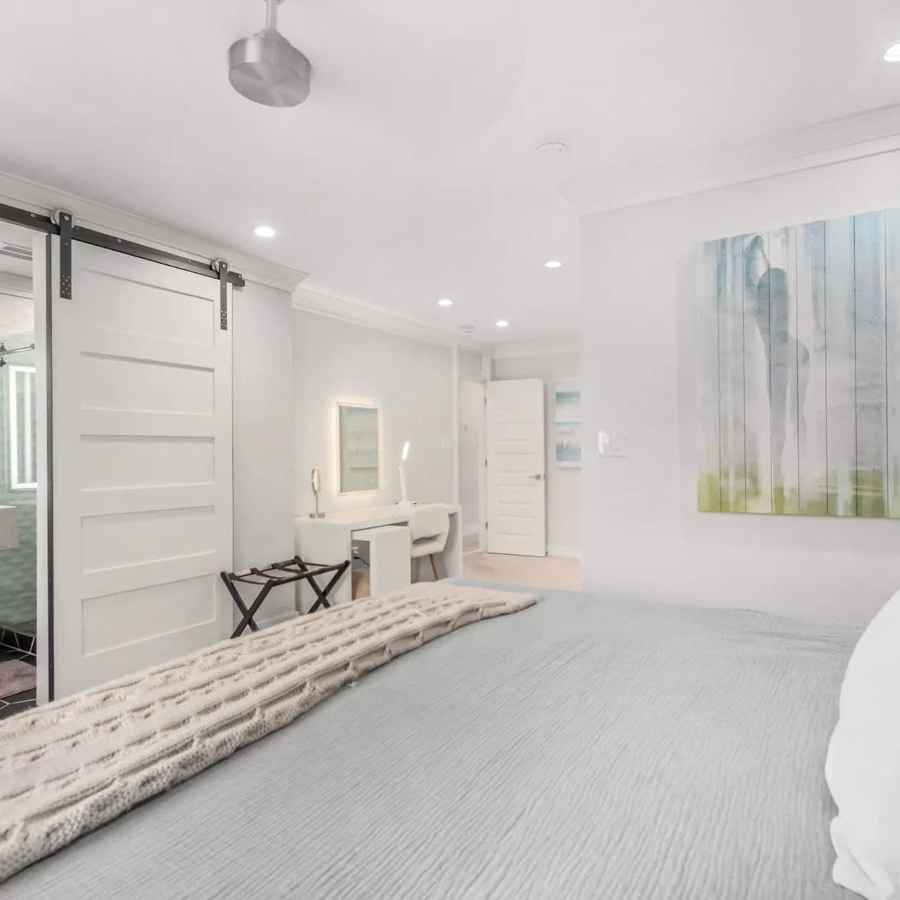 Sunset on 11th - Image 24