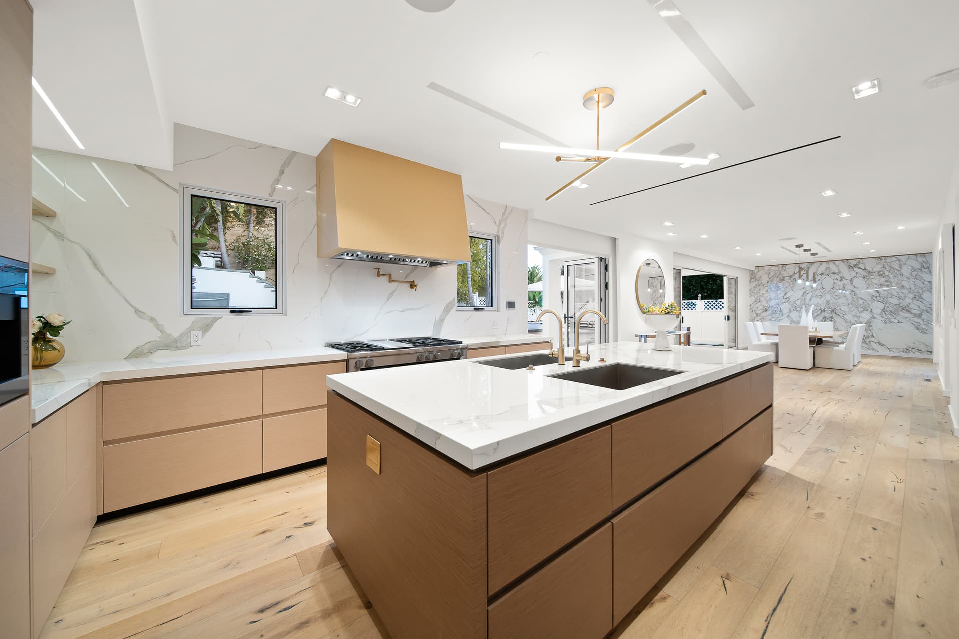 London Villa - Image 22