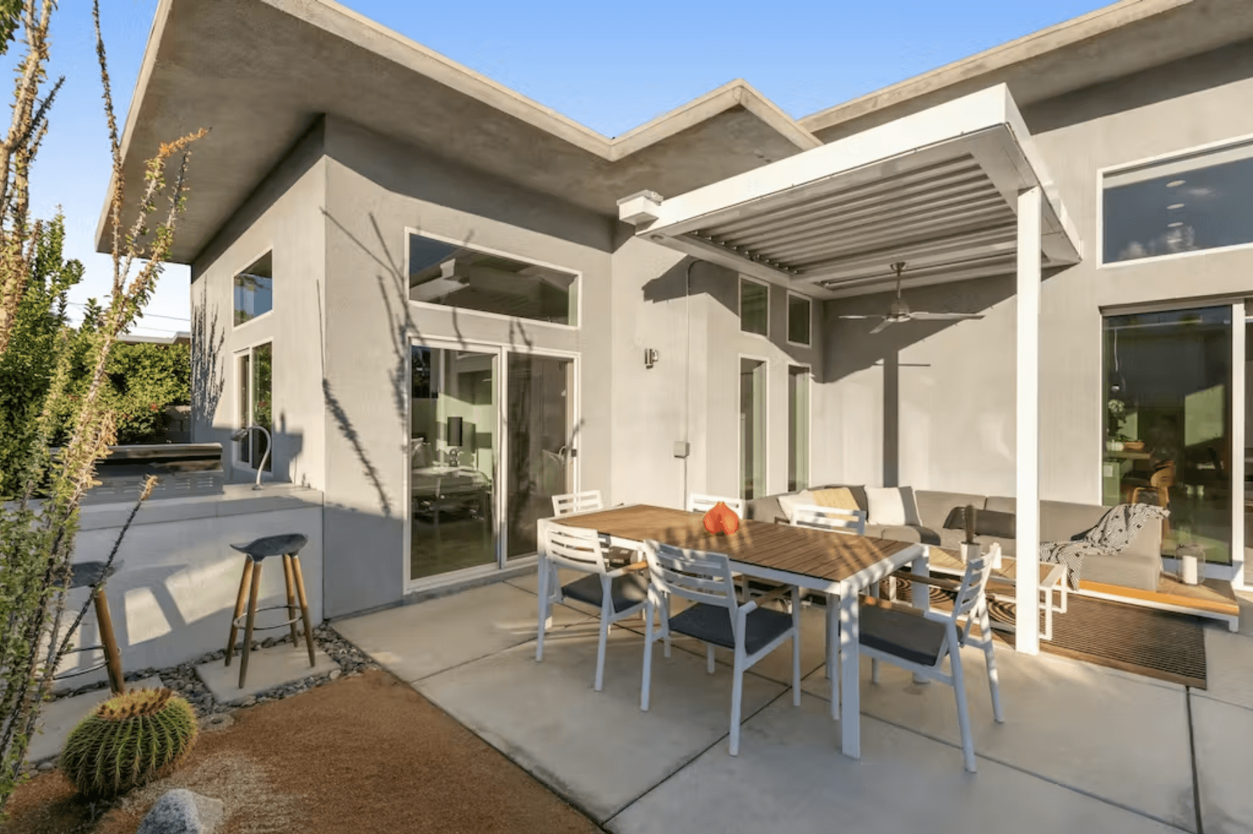 Modern Distinction Home - Image 4