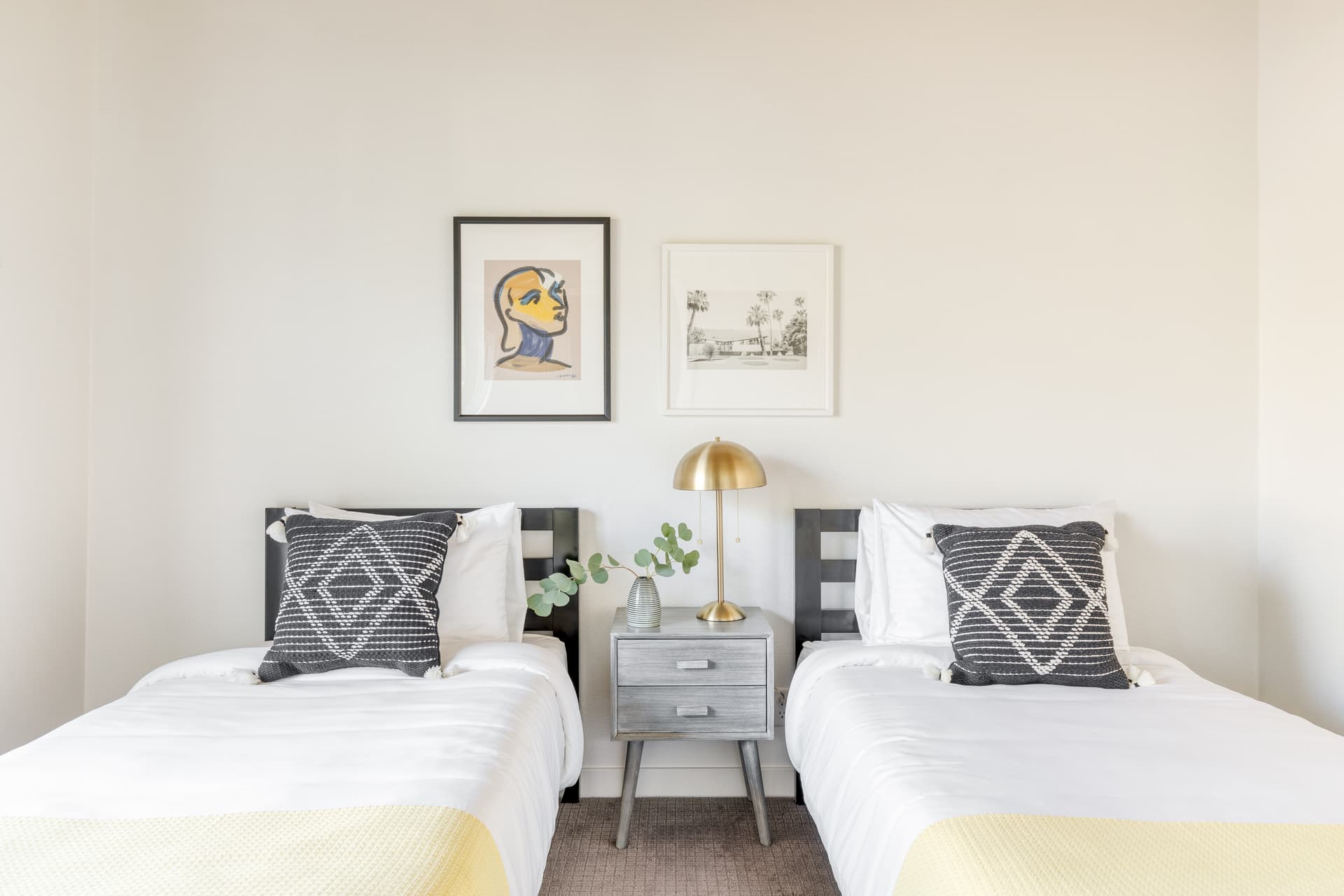 Lloyd House - Image 22