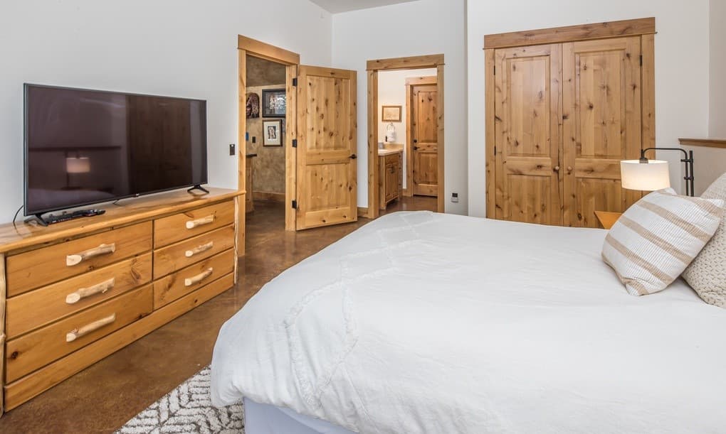 Nordic Lane #334 - Image 50