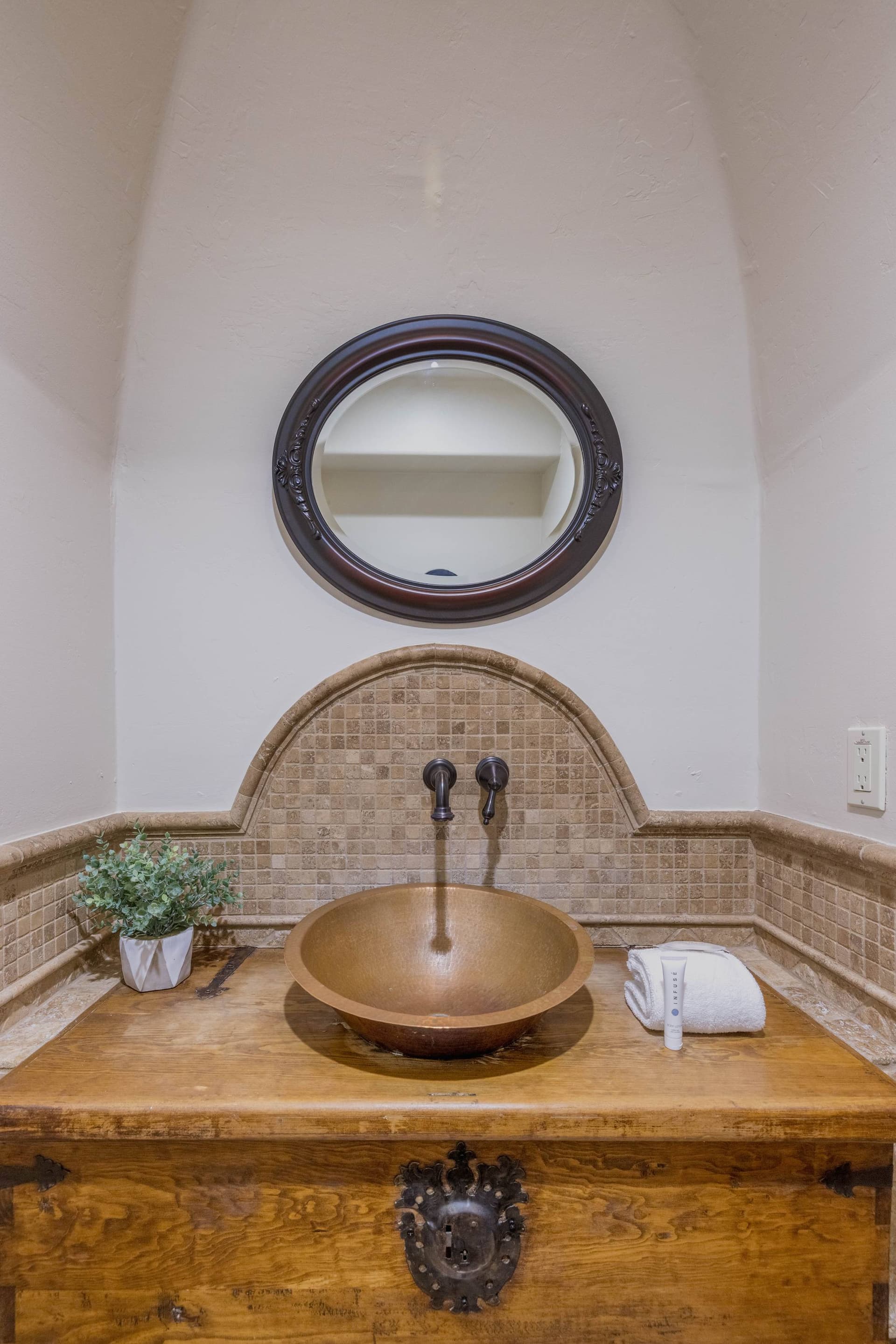 Residence on Larkspur - Image 26