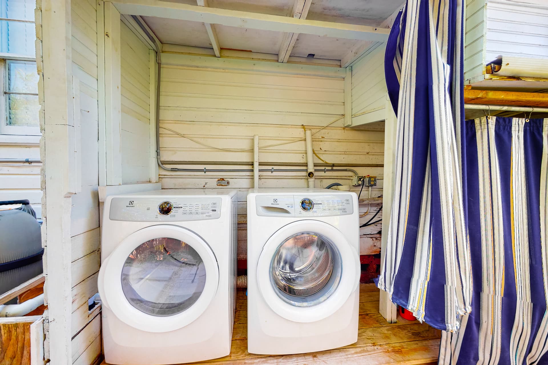 Papa's Hideaway - Image 54