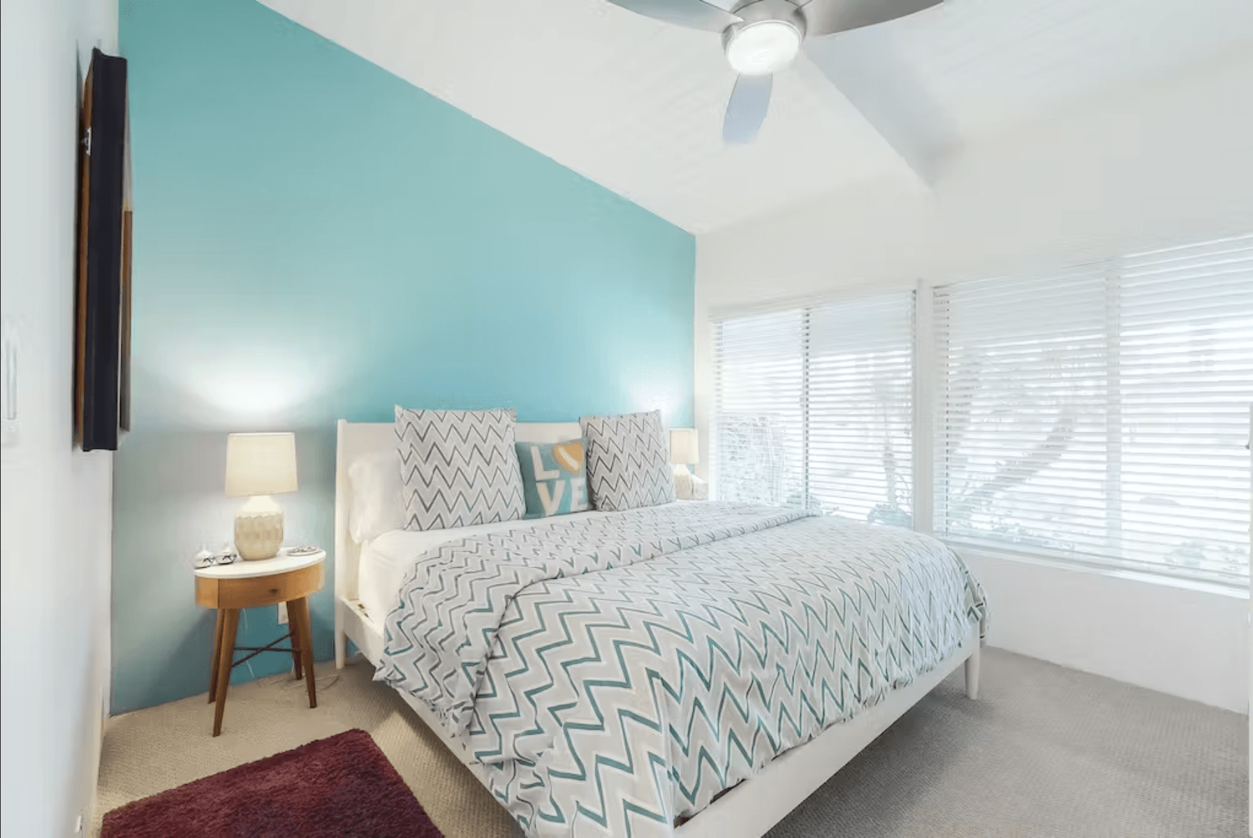 Palm Springs Style House - Image 12