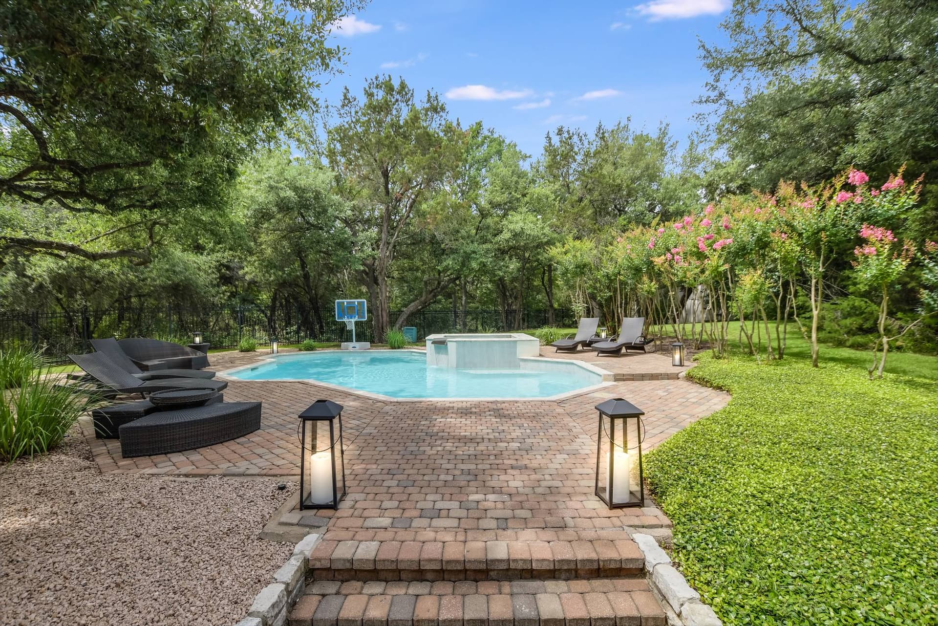 Austin Country Club Estate - Image 33
