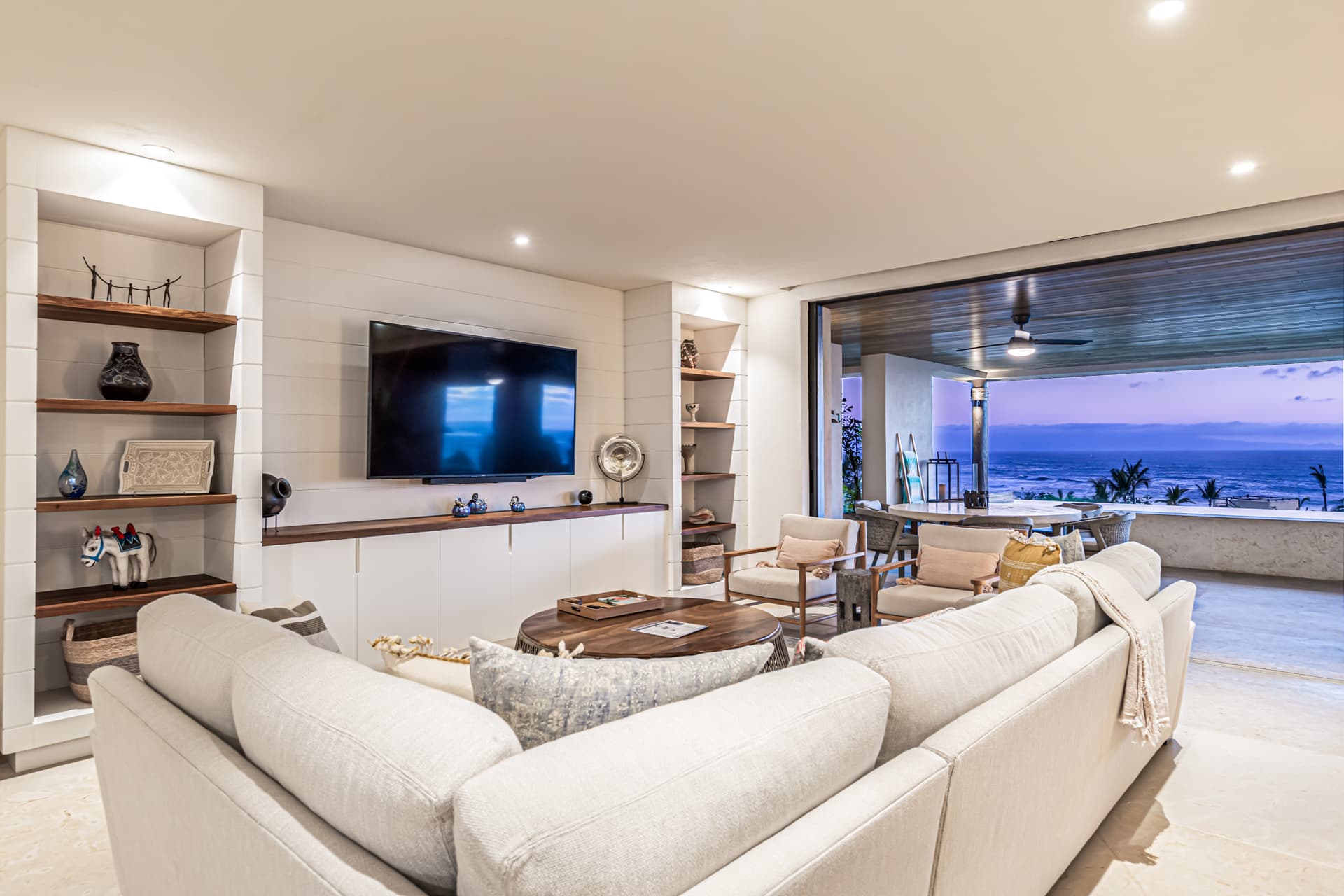 Condo Cualli Tau #121 - Image 2