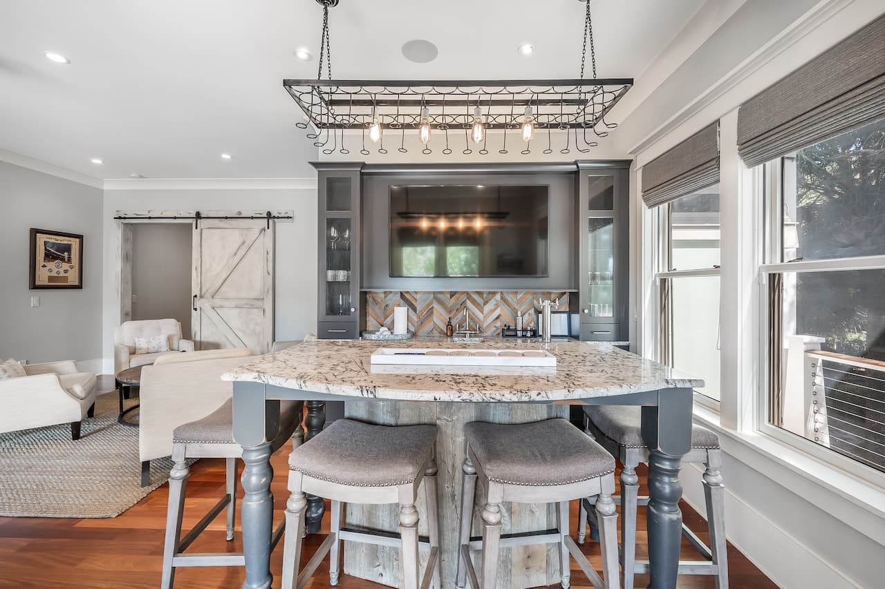 Shore Thing - Image 58