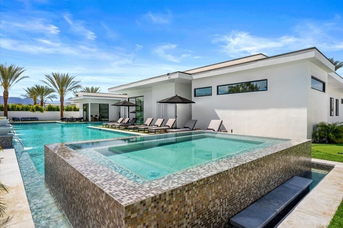 Bravo Villa #11 - Image 49