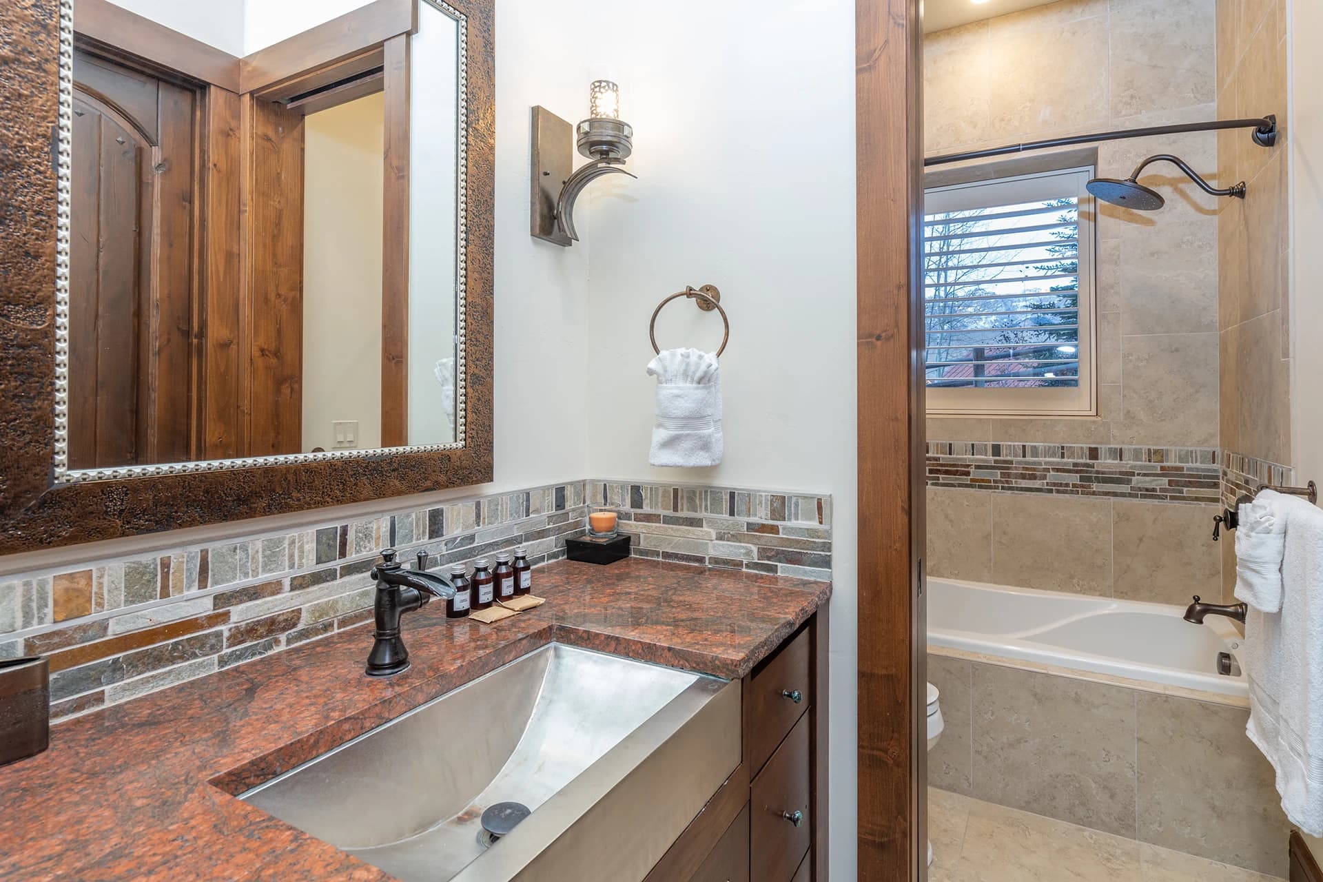 San Sophia Manor - Image 37